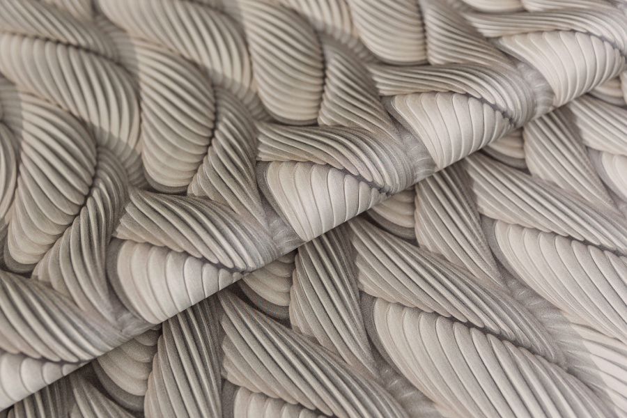 Обои виниловые на флизелиновой основе Трессаж мотив, коричневый 