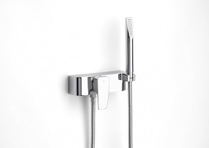 смеситель THESIS душ настенный однорычажный с душевым комплектом  ( хром ) 